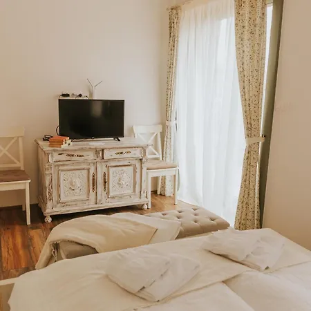 Neidhardt Vendeghaz Apartment Boly Exterior photo