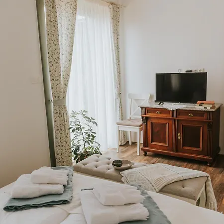 Neidhardt Vendeghaz Apartment Boly Exterior photo